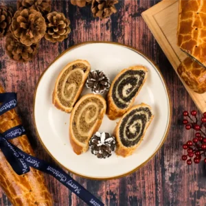 Diós-rumos mazsolás bejgli