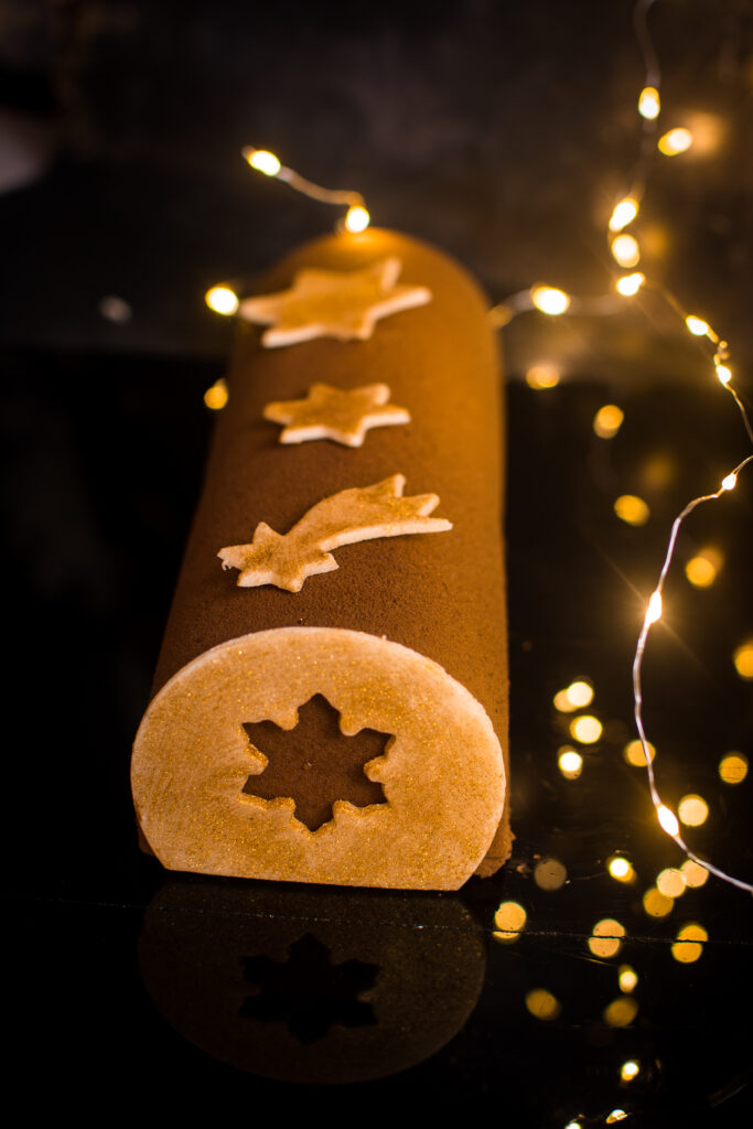 Karácsonyi fatörzs torta: pisztácia-gianduja-csokoládé