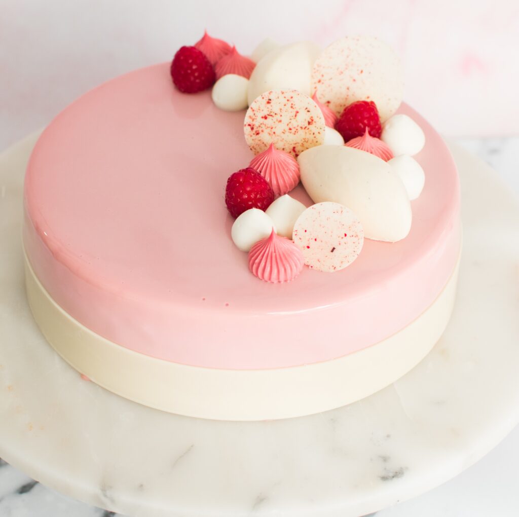 Hibiszkusz-málna-joghurt torta